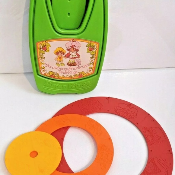 Vintage Strawberry Shortcake 🍓 Draw Rings - Picture 2 of 6
